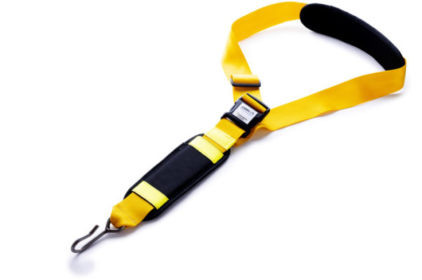 Carrying strap that simplifies heavy lifting